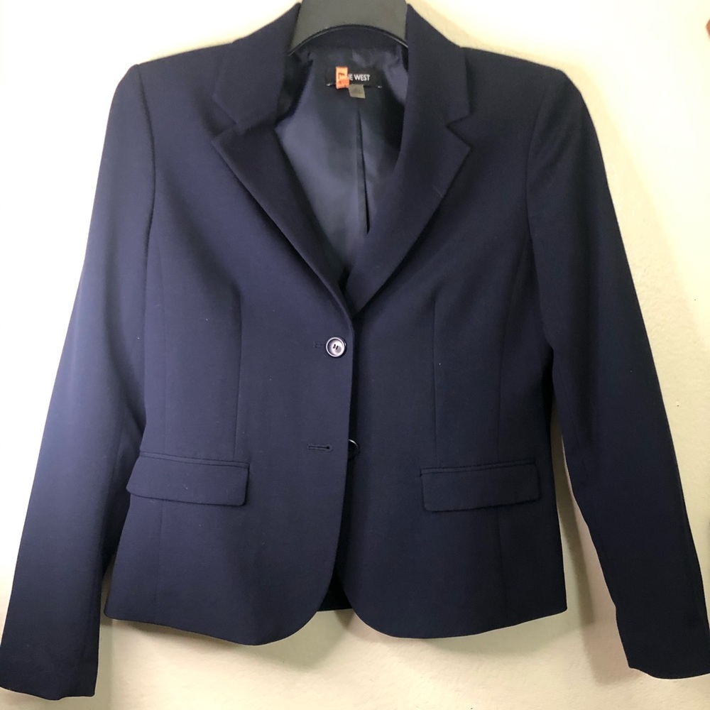 Nine West 2 piece women skirt suit, blue size 6